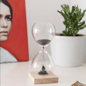 Timglas med magnetisk sand Present