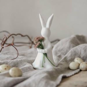 Bunny holding (Kanin som kan hålla blommor) - Majas lyktor/ Barncancerfonden Present