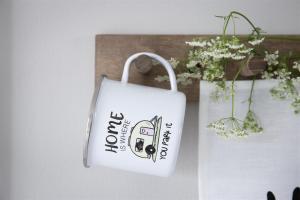 Mugg Husvagn "Home is" (emaljmugg) Present