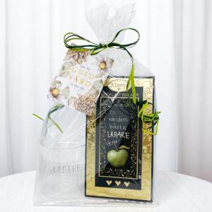 Presentset Lärare i cellofan (lykta, chokladpraliner och kort) Present