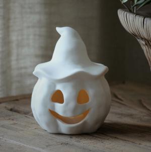 *FÖRBOKAS* Happy Pumpkin m hatt, ljuslykta 2025 - Majas lyktor/ Barncancerfonden Present