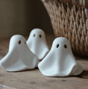 *FÖRBOKAS*Ghost Spökdekoration (8,5x7,5x6) - Majas lyktor/ Barncancerfonden Present